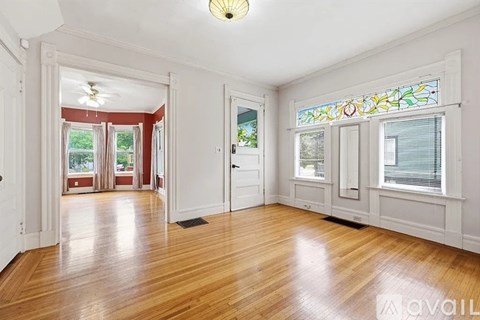 77 Firglade Avenue 4 Beds Apartment for Rent