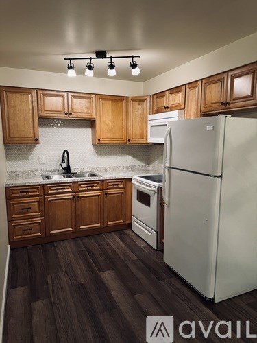 268 Robert Drive 2 Beds Apartment for Rent