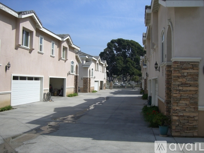 14721 South Vermont Avenue 3 Beds Condo for Rent - Photo gallery 2