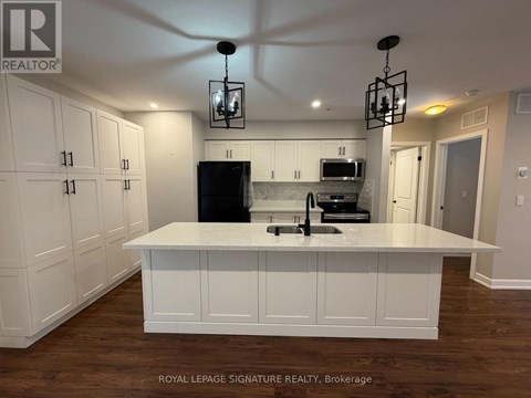 102 - 3400 LAKE SHORE BOULEVARD W 2 Beds Apartment for Rent