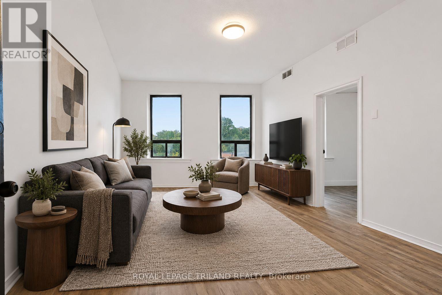 2 bedroom apartment - 1 - 525 RICHMOND STREET 1, London East (East F) 3