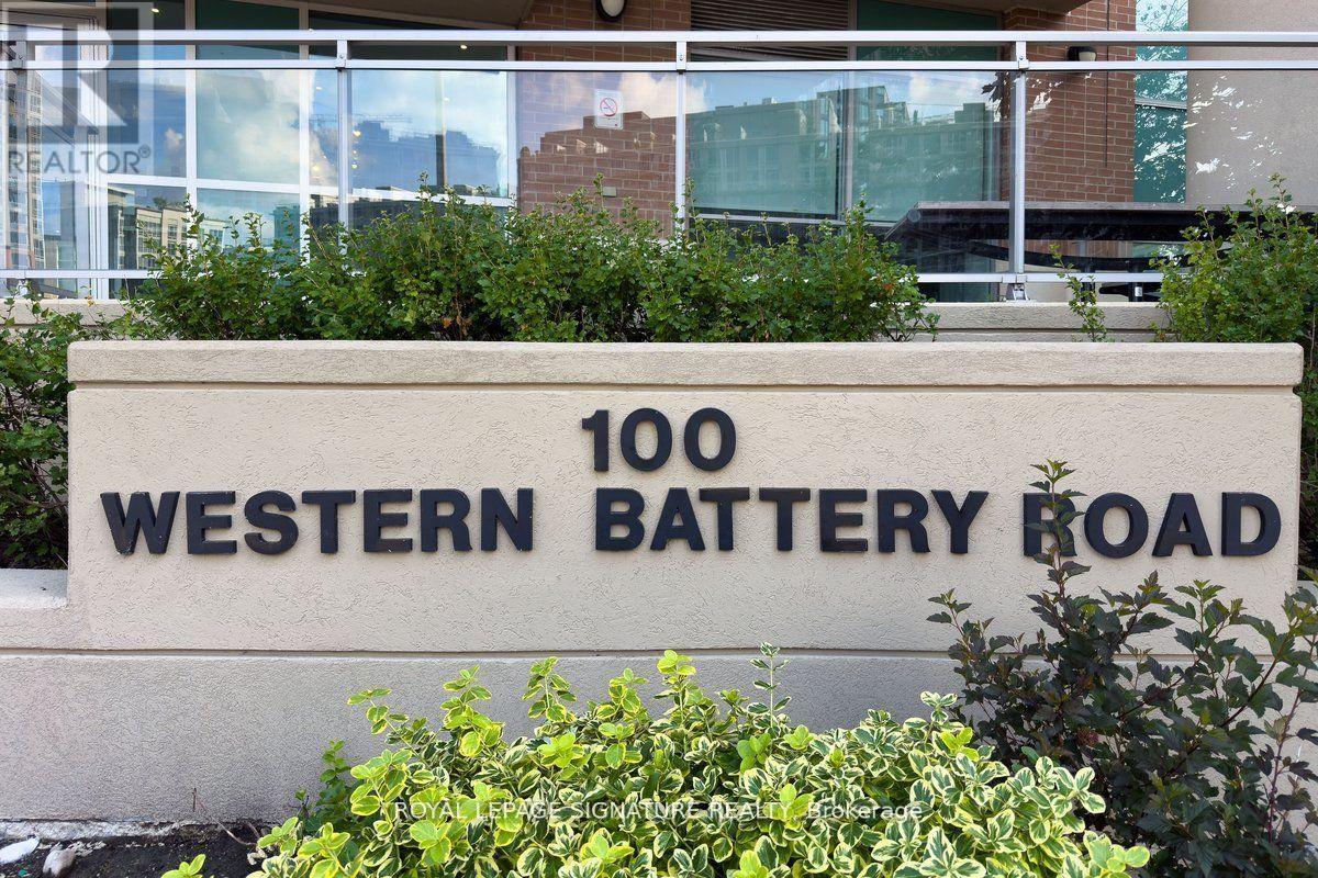 studio apartment - C20 - 100 WESTERN BATTERY RD PARKING SPOT C20, Toronto (Niagara) 3