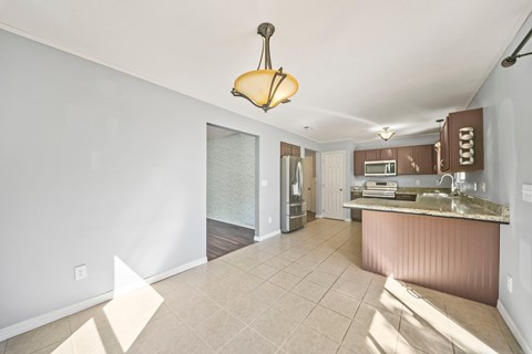 102 Richard Ave 3 Beds Apartment for Rent