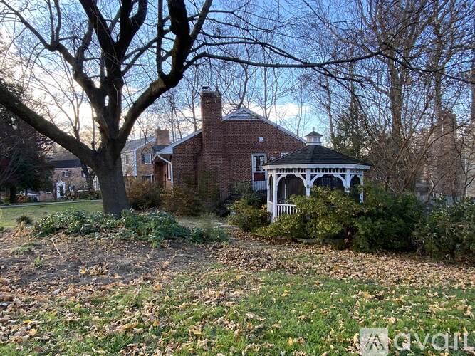 1012 Broadmont Terrace 5 Beds Single Family Home for Rent - Photo gallery 2
