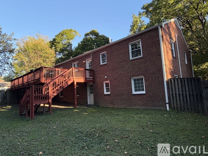 1012 Broadmont Terrace 5 Beds Single Family Home for Rent - Photo gallery 4