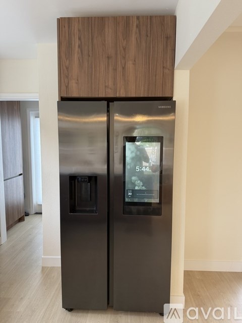1335 West 14Th Street 2 Beds Apartment for Rent