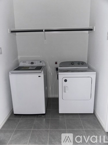 4357 Henderson Avenue 3 Beds Apartment for Rent
