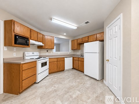 2517 Sleepy Hollow Ln 3 Beds Apartment for Rent