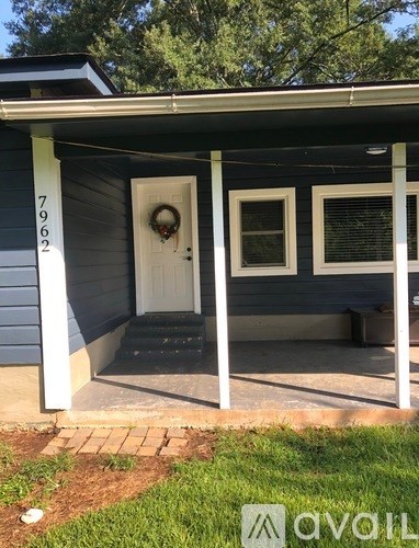 7962 West Lakeshore Drive 2 Beds Apartment for Rent