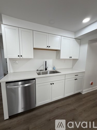 74 Vly Road 3 Beds Apartment for Rent