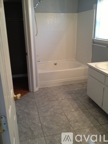 434 Bridgewater Ct 4 Beds Single Family Home for Rent - Photo gallery 4