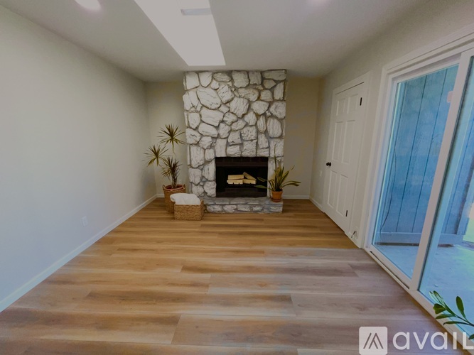537 Northwest 114th Street 3 Beds Single Family Home for Rent - Photo gallery 2