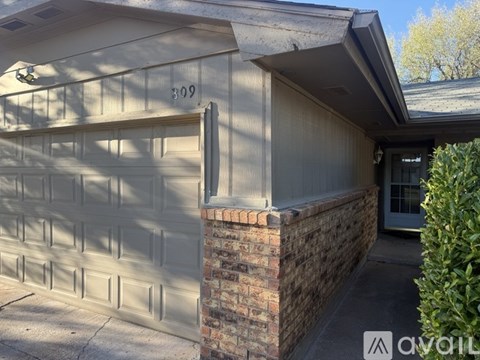 809 Northwest 113Th Street 3 Beds Apartment for Rent