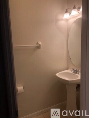 3427 Parkridge Circle 3 Beds Apartment for Rent