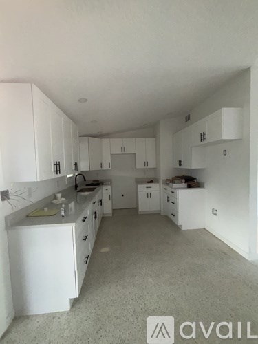 114 Southeast Placita Court 3 Beds Apartment for Rent
