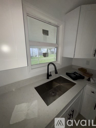 114 Southeast Placita Court 3 Beds Apartment for Rent