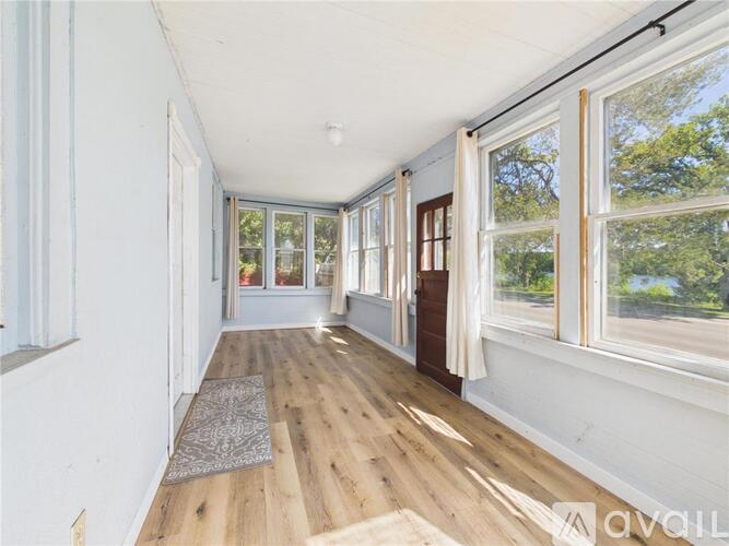 505 Riverside Ave N 3 Beds Single Family Home for Rent - Photo gallery 5