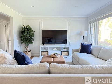 1120 Manor Drive 3 Beds Apartment for Rent