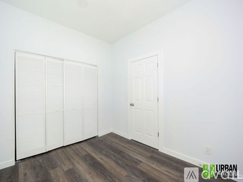 3803 E Wellesley Ave 2 Beds Apartment for Rent