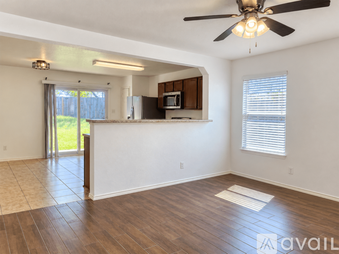13002 Napoli Valle 3 Beds Single Family Home for Rent - Photo gallery 2