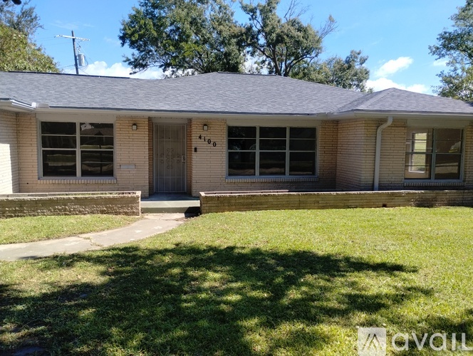 4100 Lakeshore Drive 4 Beds Single Family Home for Rent - Photo gallery 1