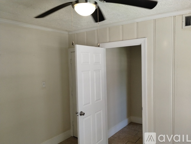 4100 Lakeshore Drive 4 Beds Single Family Home for Rent - Photo gallery 5
