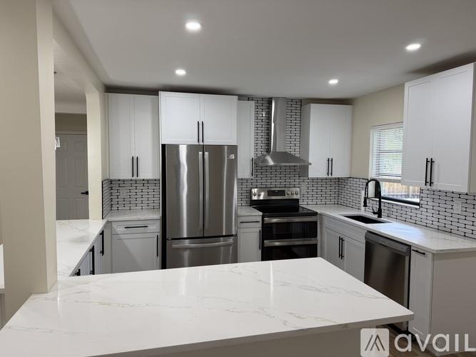 1418 Dexter Drive 3 Beds Single Family Home for Rent - Photo gallery 2