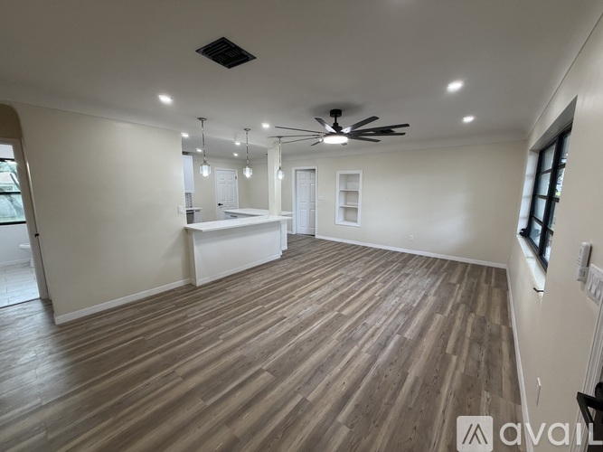 1418 Dexter Drive 3 Beds Single Family Home for Rent - Photo gallery 4