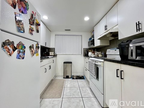 11855 NE 19Th Dr 2 Beds Apartment for Rent