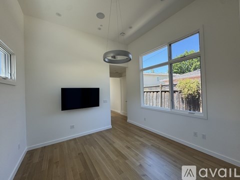 511 Carmel Circle Unit B 3 Beds Apartment for Rent