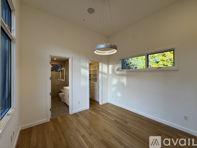 511 Carmel Circle Unit B 3 Beds Single Family Home for Rent - Photo gallery 2