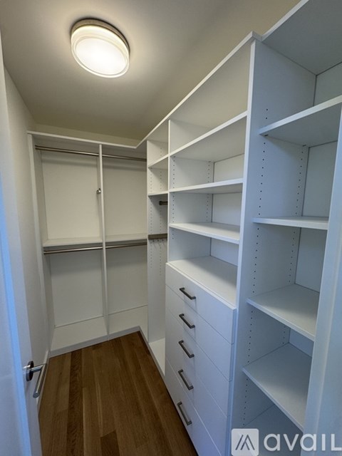 511 Carmel Circle Unit B 3 Beds Apartment for Rent