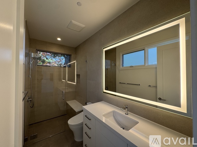 511 Carmel Circle Unit B 3 Beds Single Family Home for Rent - Photo gallery 5