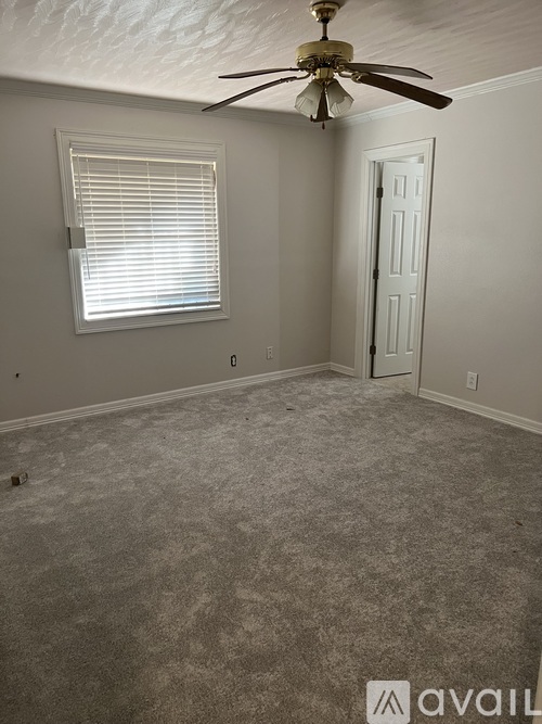 3933 Lakeshore Drive 3 Beds Single Family Home for Rent - Photo gallery 3