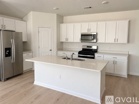 964 Lake Sweetwater Lane 4 Beds Apartment for Rent