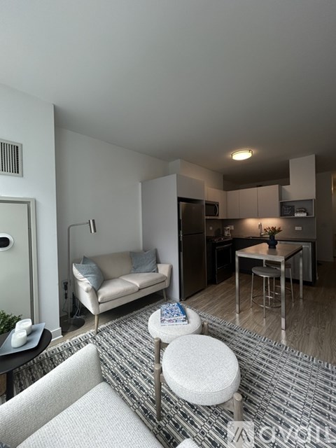 720 S Wells St Studio Apartment for Rent