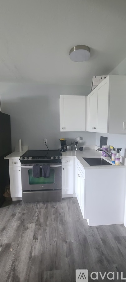 19105 Holly Rd 1 Single Family Home for Rent - Photo gallery 3
