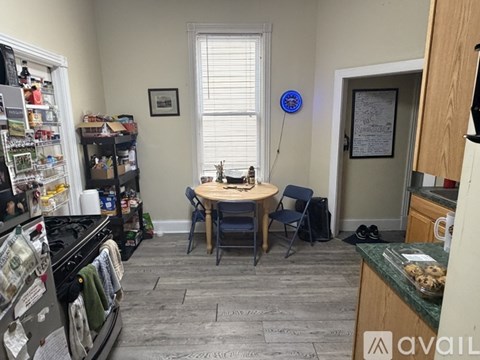 2209 West Clifton Avenue 5 Beds Apartment for Rent