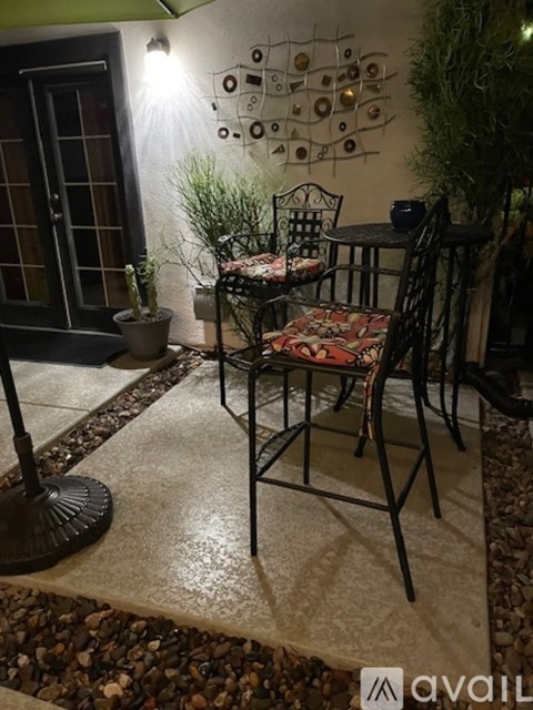 1218 East Minnezona Avenue 3 Beds Apartment for Rent