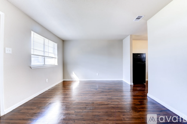 5513 Cavalcade St 2 Beds Apartment for Rent - Photo gallery 3