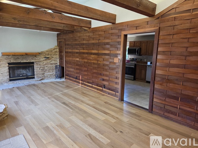 1555 Maple Lane 2 Beds Single Family Home for Rent - Photo gallery 5