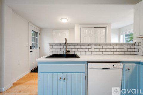 123 7Th Street 2 Beds Apartment for Rent