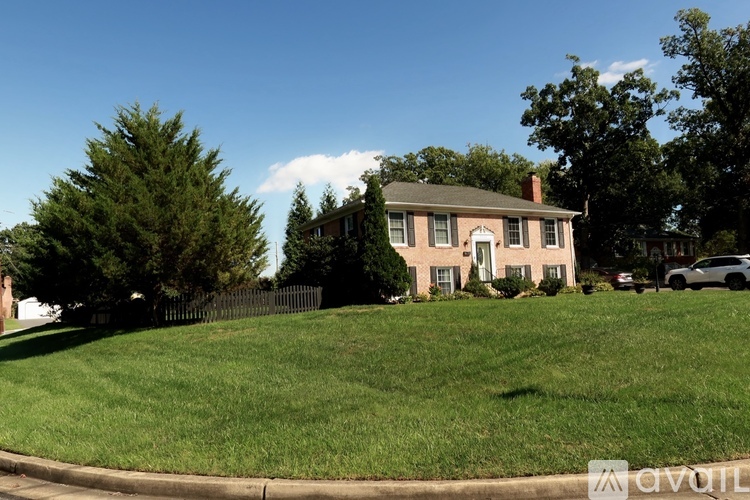 5004 Talbois Place 4 Beds Single Family Home for Rent - Photo gallery 2