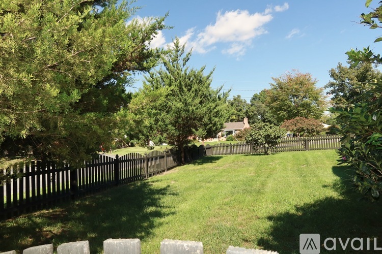 5004 Talbois Place 4 Beds Single Family Home for Rent - Photo gallery 3