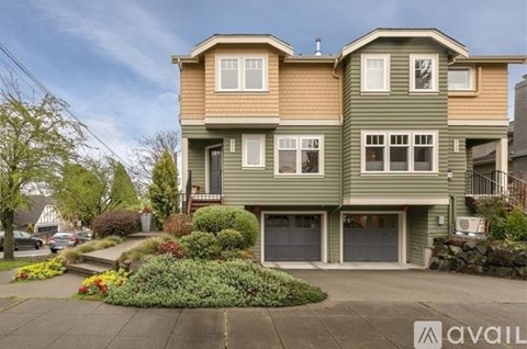 834 34Th Avenue 3 Beds Apartment for Rent