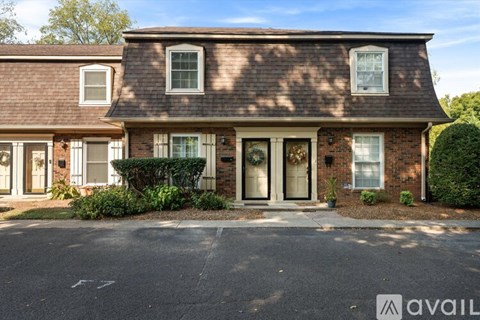 1100 West Main Street 2 Beds Apartment for Rent