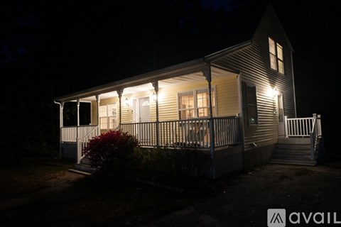 41 Dakota Drive 4 Beds Apartment for Rent