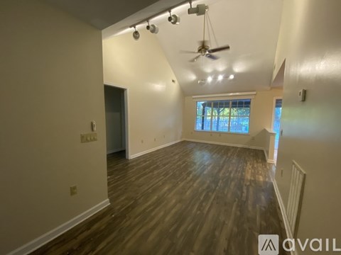 212 Applegate Lane 3 Beds Apartment for Rent