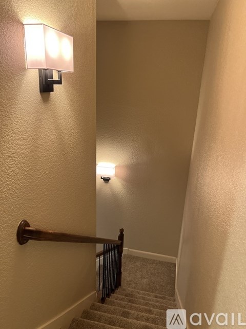 1608 Oakwood Avenue 4 Beds Apartment for Rent