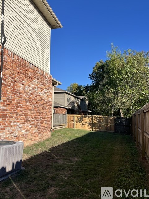 1608 Oakwood Avenue 4 Beds Apartment for Rent